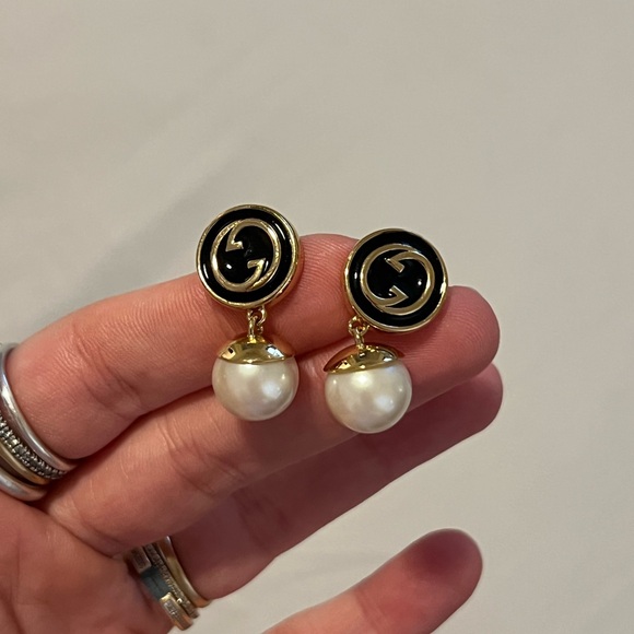 Gucci Blondie Pearl Earrings - Picture 5 of 7